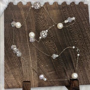 Elegant Silver and Pearl Necklace